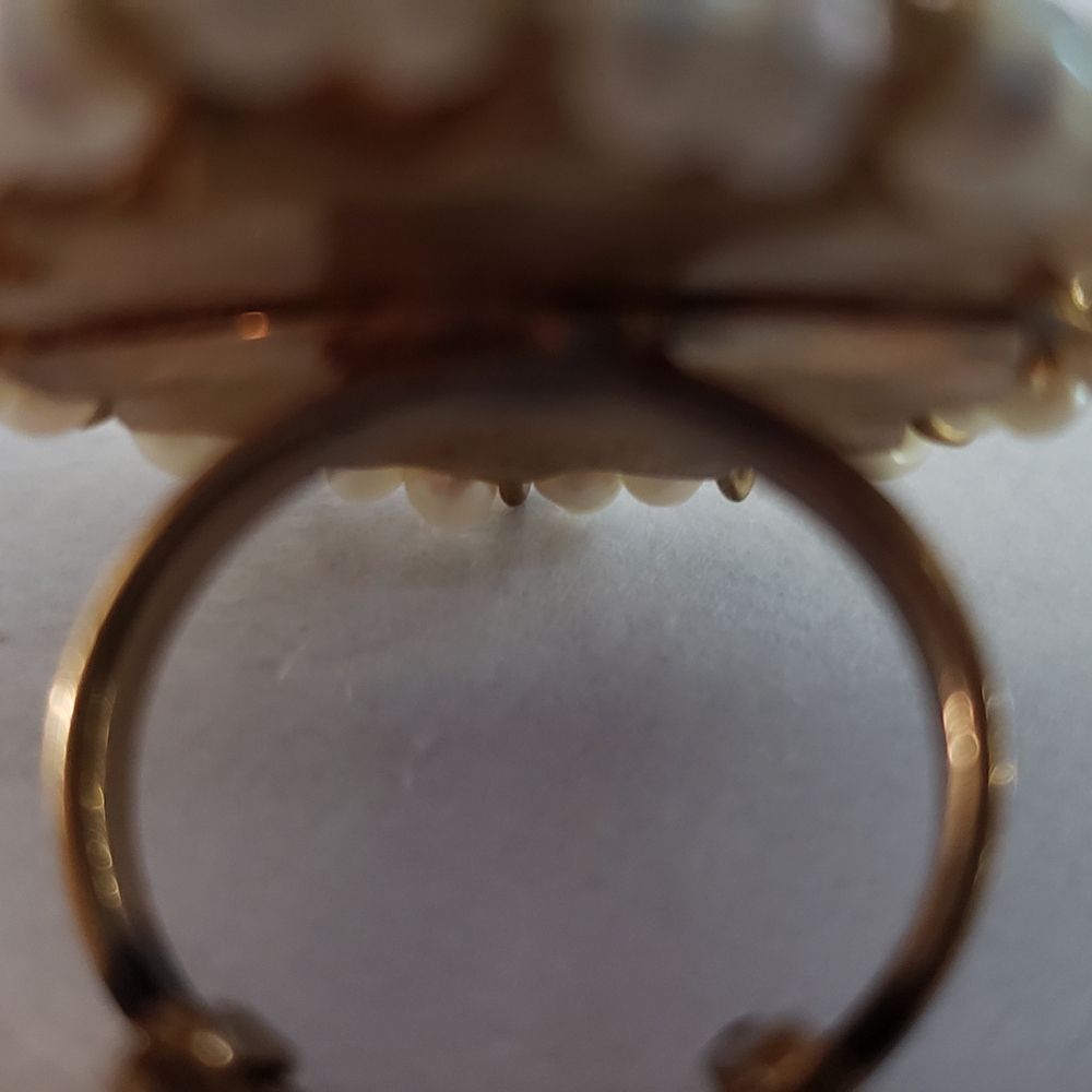 Ring - Picture 5 of 8